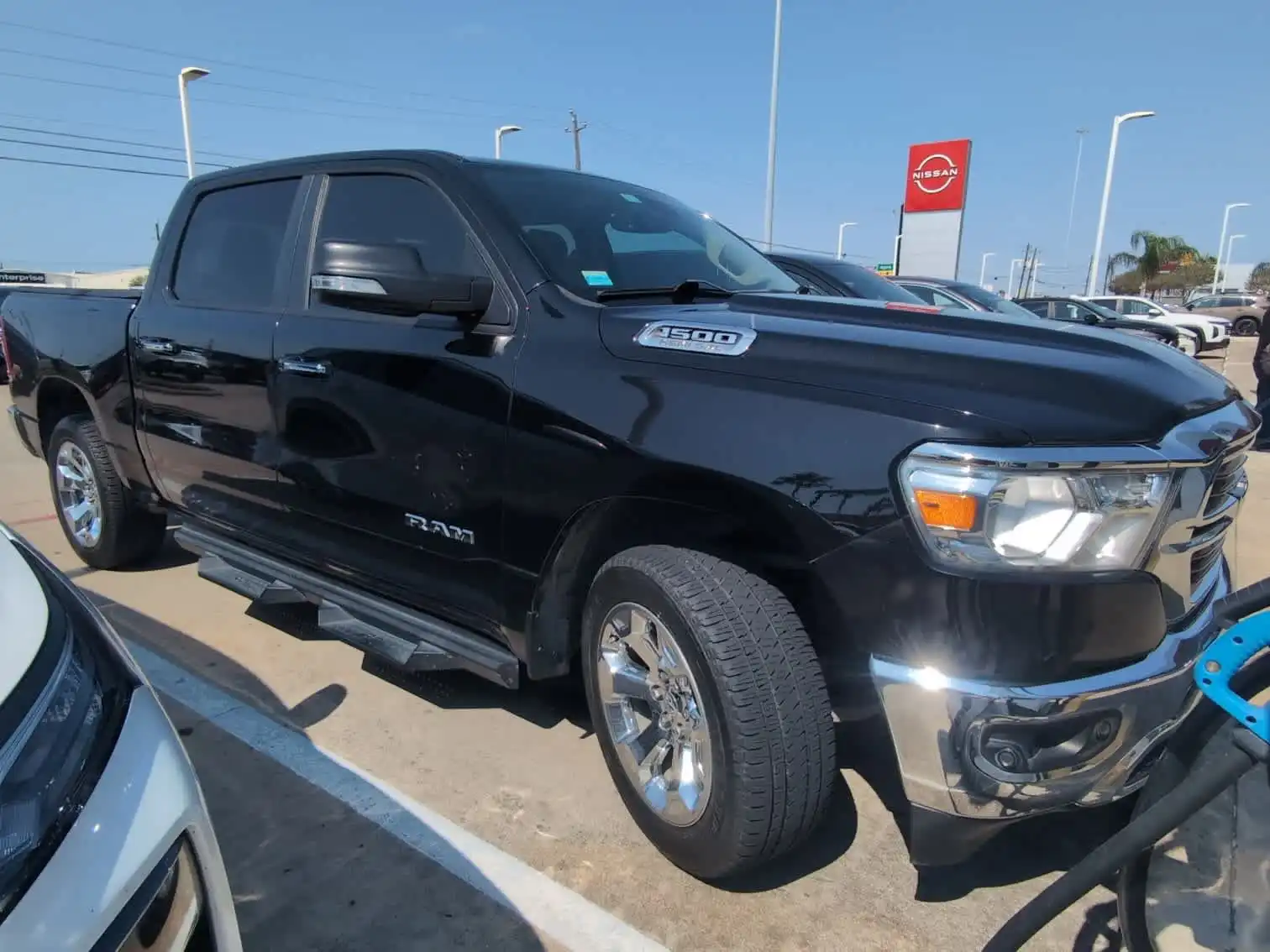 2020 RAM 1500 Big Horn/Lone Star 4WD Crew Cab 5'7's photo
