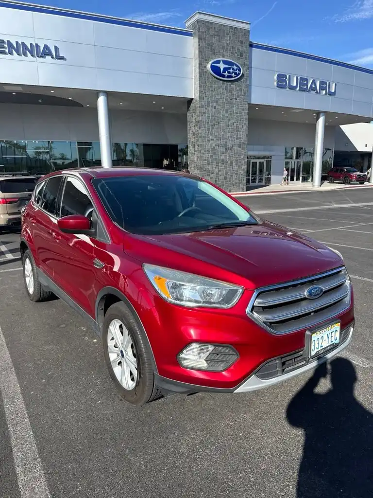 2017 Ford Escape SE's photo