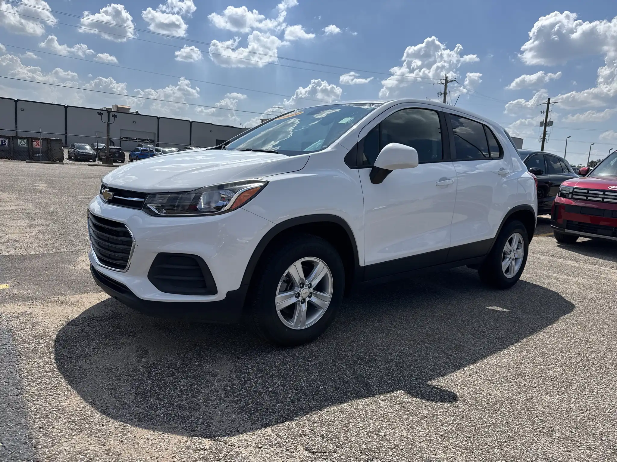 2022 Chevrolet Trax LS AWD's photo