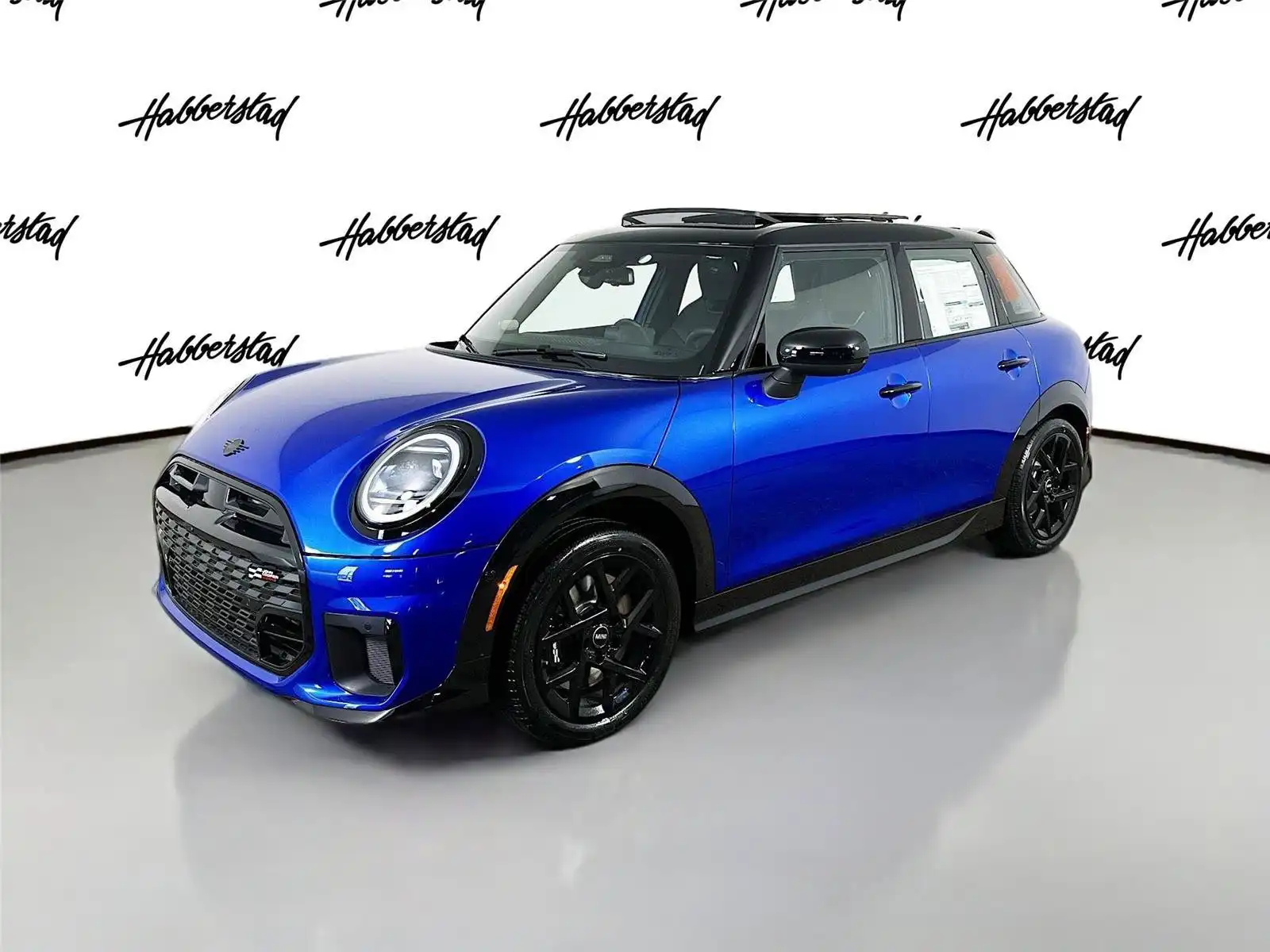 2026 MINI Hardtop Cooper S's photo