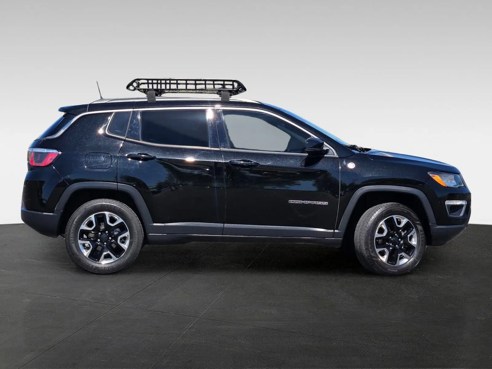 2017 Jeep Compass Trailhawk 4X4 photo 3