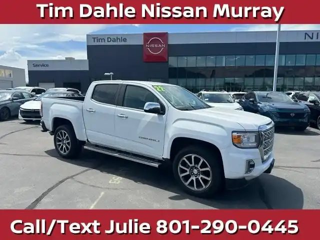 2022 GMC Canyon Denali 4WD Crew Cab Short Box's photo