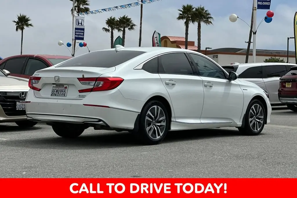 2018 Honda Accord Hybrid Touring photo 3