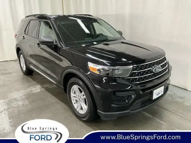 2023 Ford Explorer XLT RWD's photo