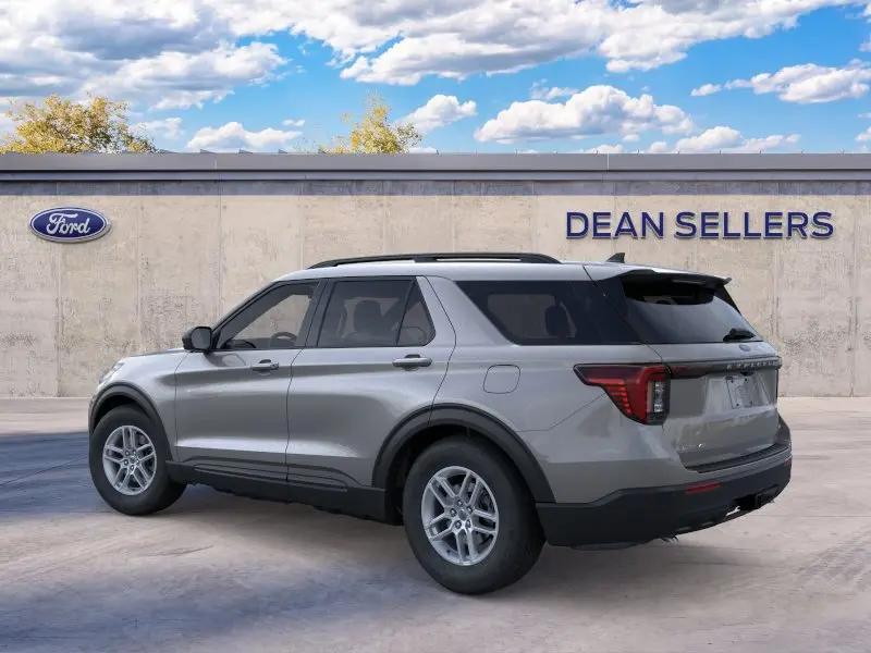 2026 Ford Explorer Active 4WD photo 4