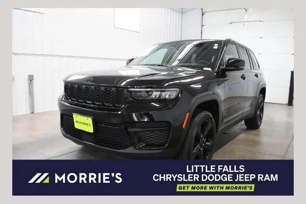 2023 Jeep Grand Cherokee Altitude X 4x4's photo