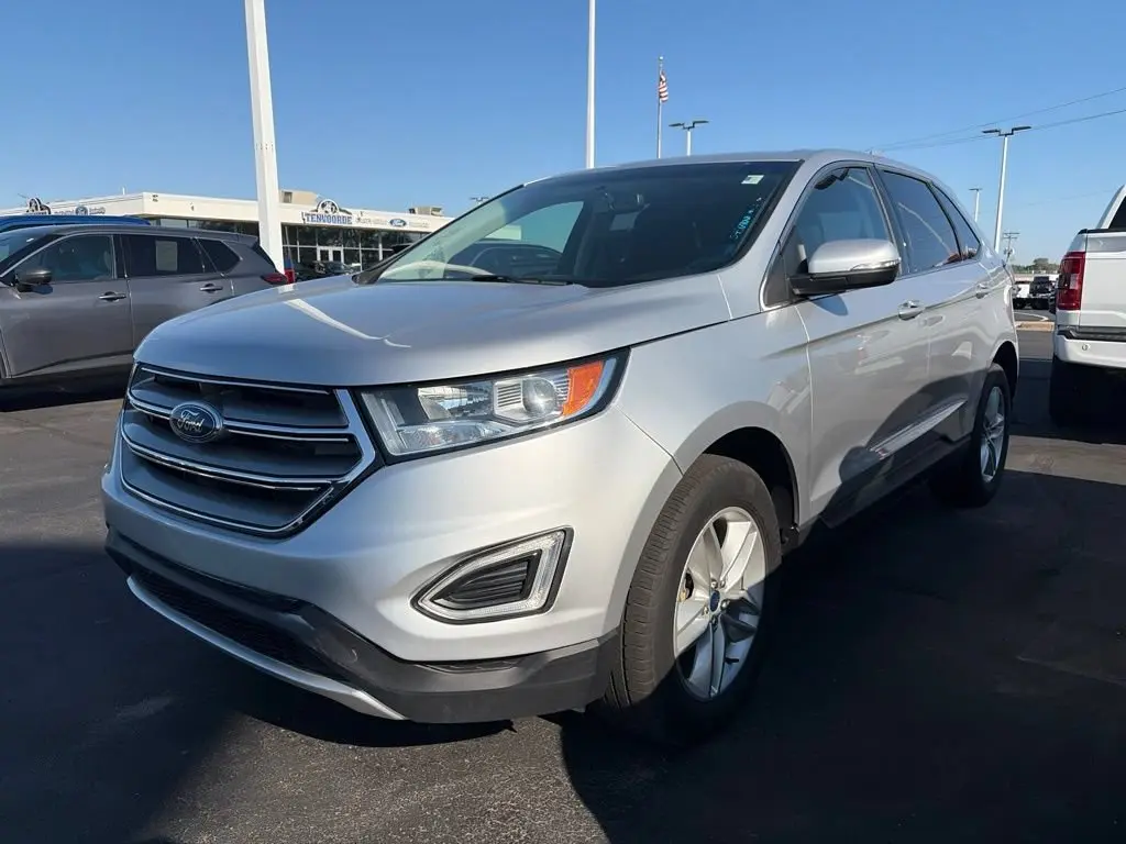 2017 Ford Edge SEL AWD photo 3