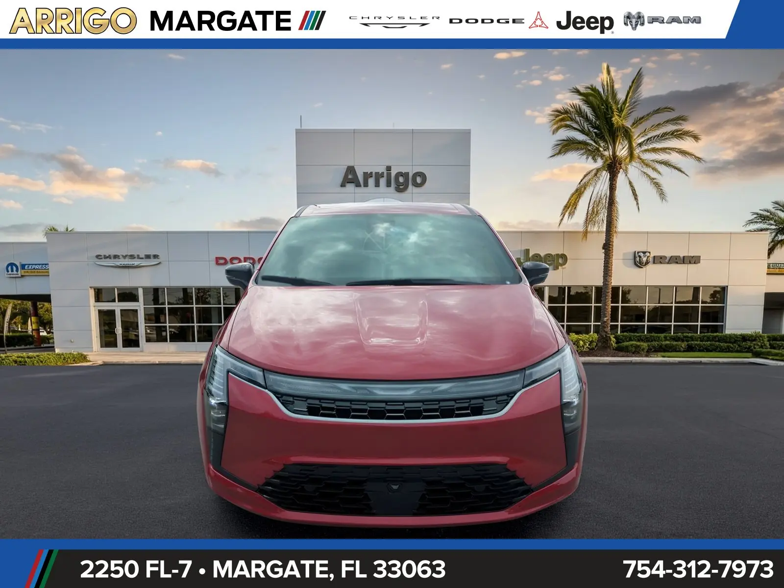 2027 Chrysler Pacifica Select photo 3