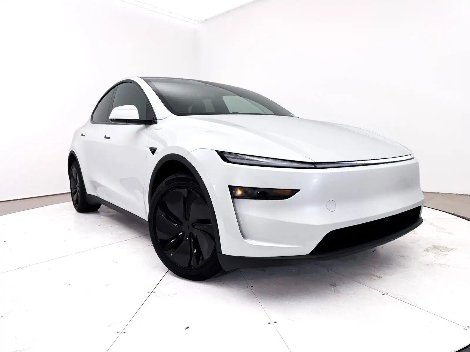 2026 Tesla Model Y Long Range Dual Motor AWD's photo
