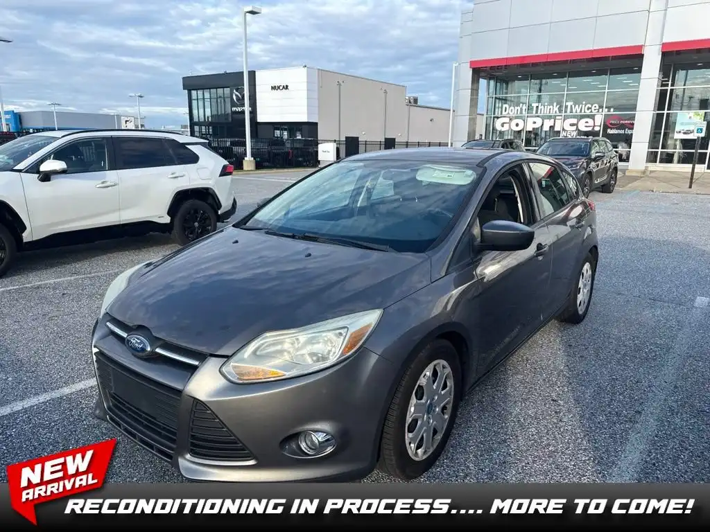 2012 Ford Focus 5 Door Hatch SE's photo
