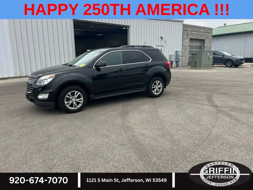 2017 Chevrolet Equinox AWD LT's photo