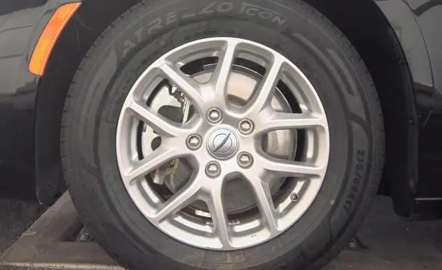 2025 Chrysler Pacifica Select photo 3