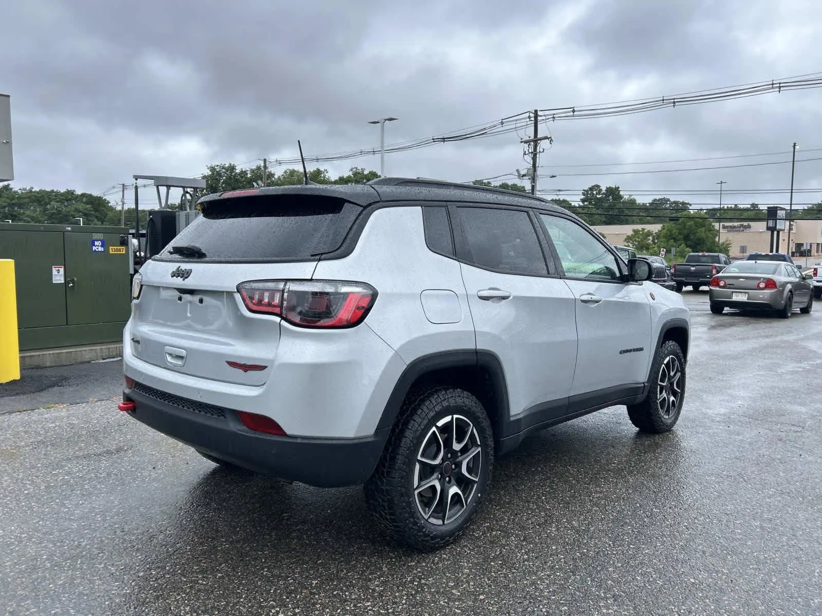 2025 Jeep Compass Trailhawk 4X4 photo 3
