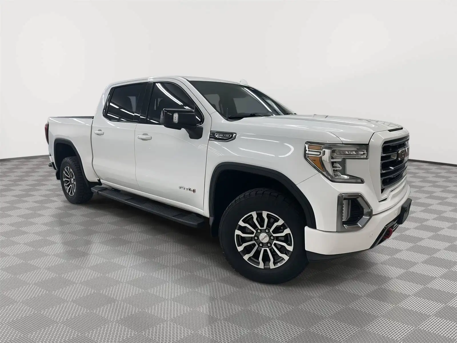 2019 GMC Sierra AT4 4x4 Crew Cab Short Box's photo