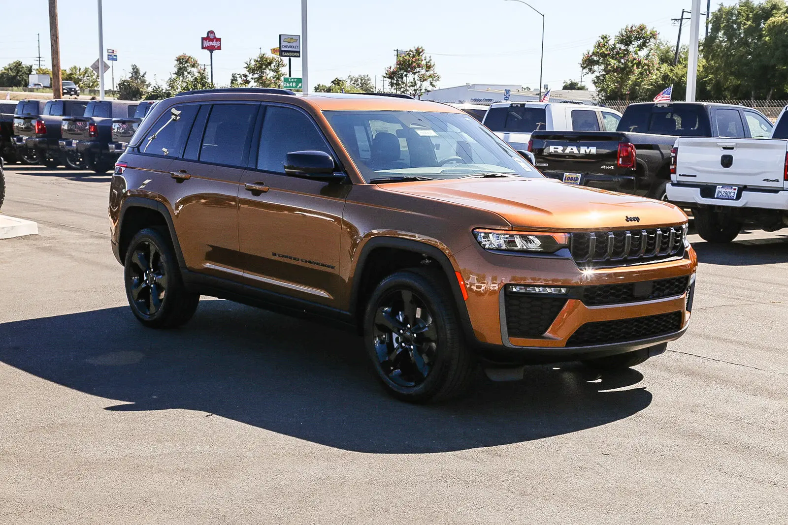 2026 Jeep Grand Cherokee Limited 4x4 photo 5