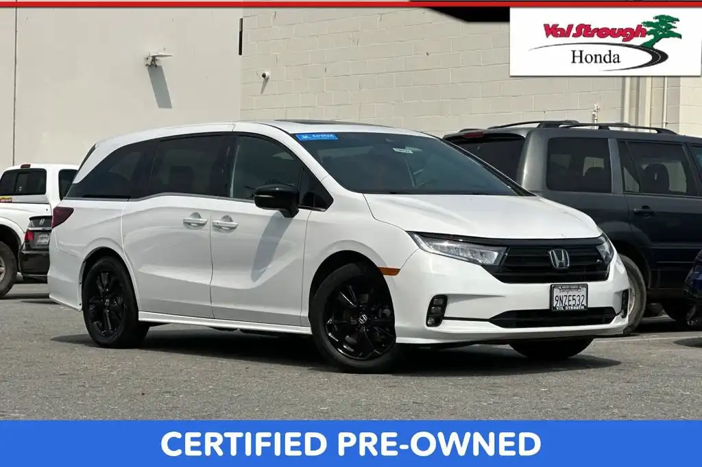 2024 Honda Odyssey SPORT's photo