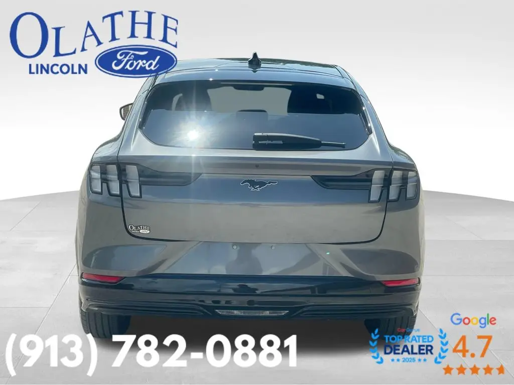 2023 Ford Mustang-Mach-e Premium photo 4