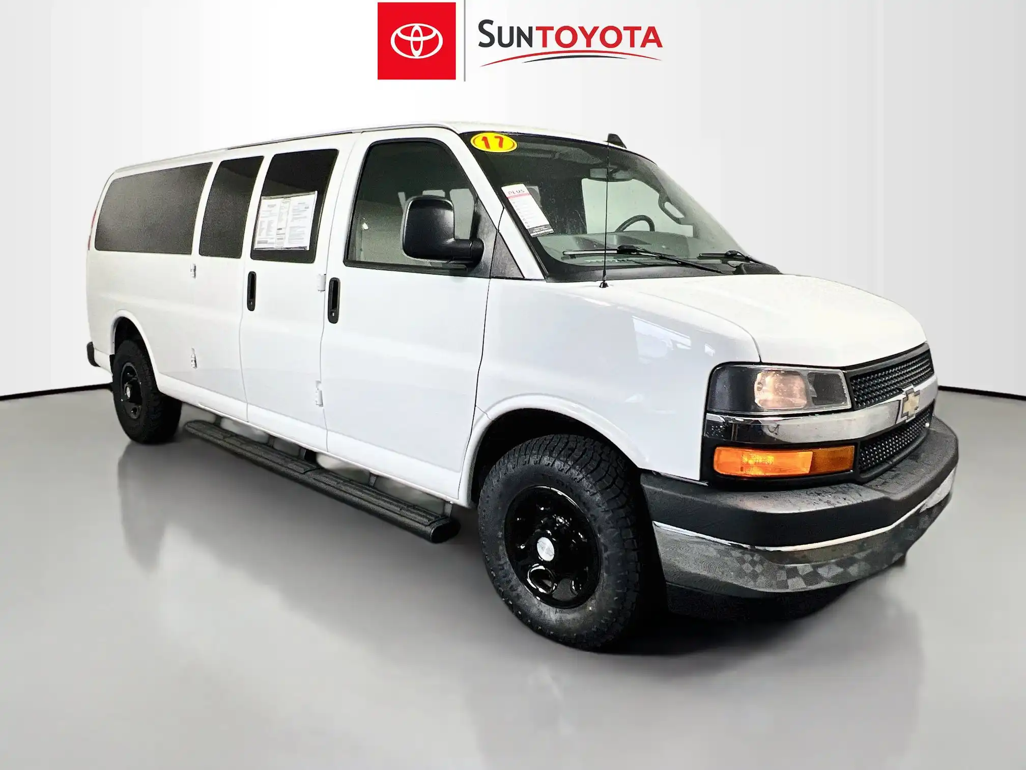 2017 Chevrolet Express 3500 LS Extended's photo