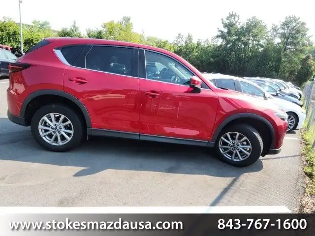 2023 Mazda CX-5 S Preferred package Auto AWD's photo