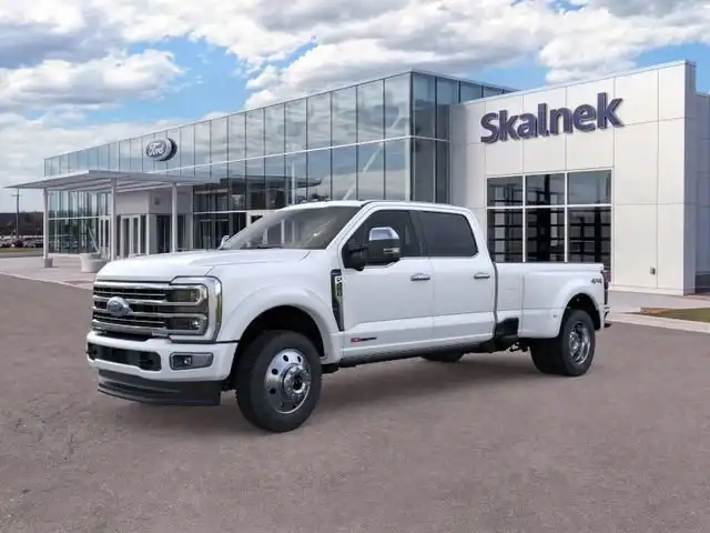 2026 Ford F-450 Platinum 4x4 Crew Cab 8' Box DRW's photo