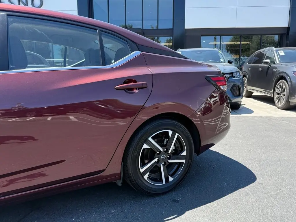 2024 Nissan Sentra SV CVT photo 5