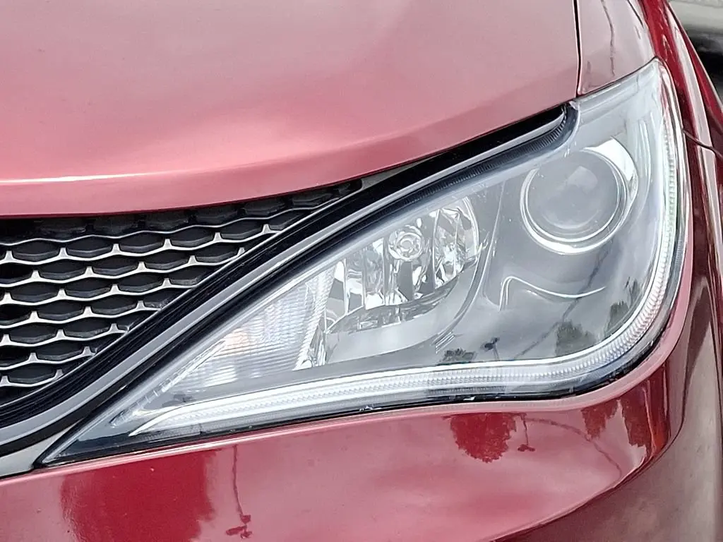 2020 Chrysler Pacifica Limited 35th Anniversary photo 4
