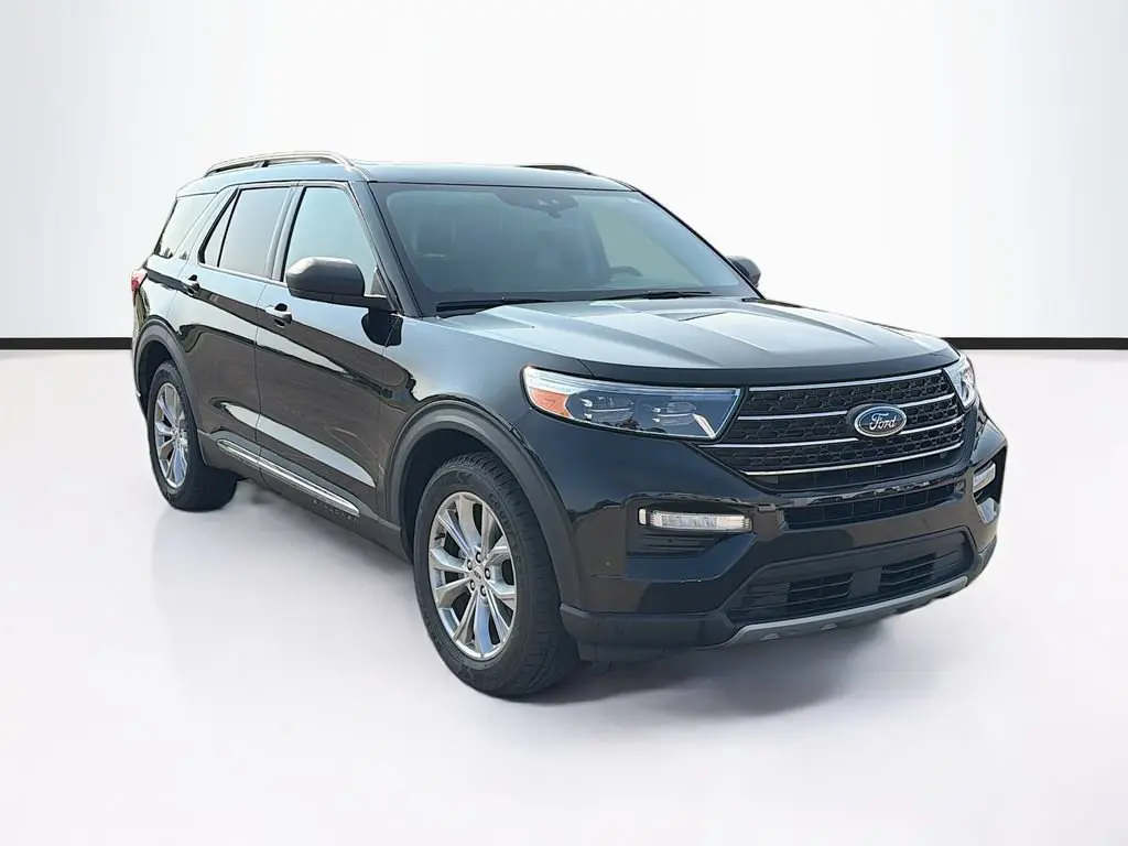 2021 Ford Explorer XLT 4WD photo 3