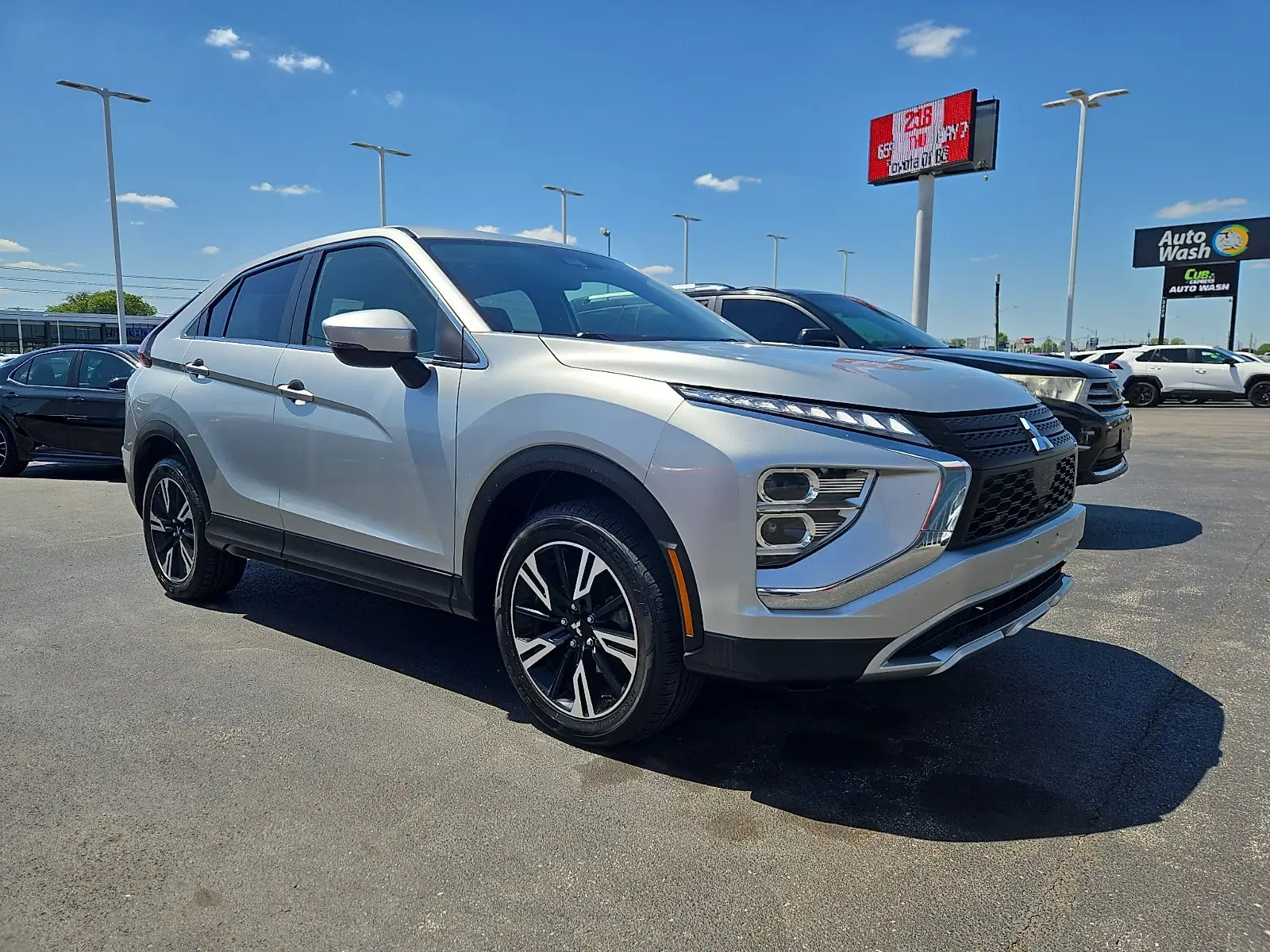 2024 Mitsubishi Eclipse Cross SE S-AWC's photo