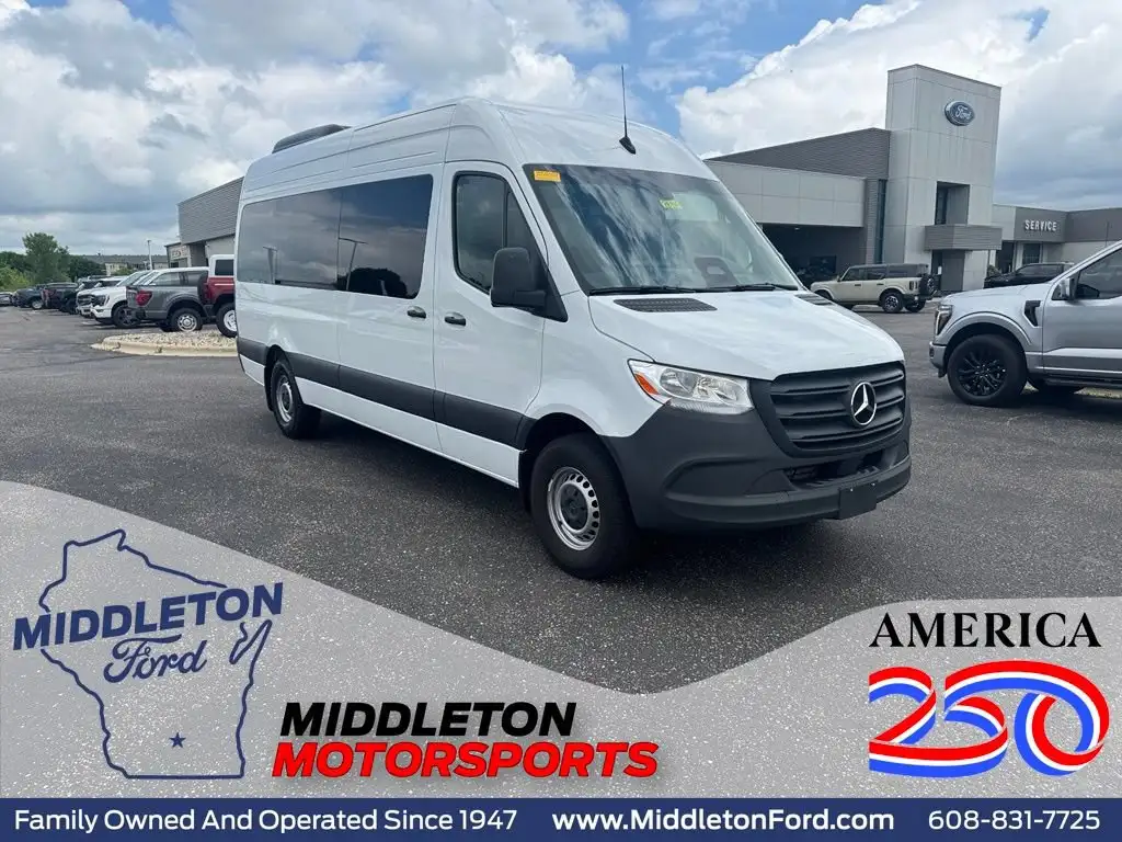 2025 Mercedes-Benz Sprinter 2500 170 WB High Roof's photo