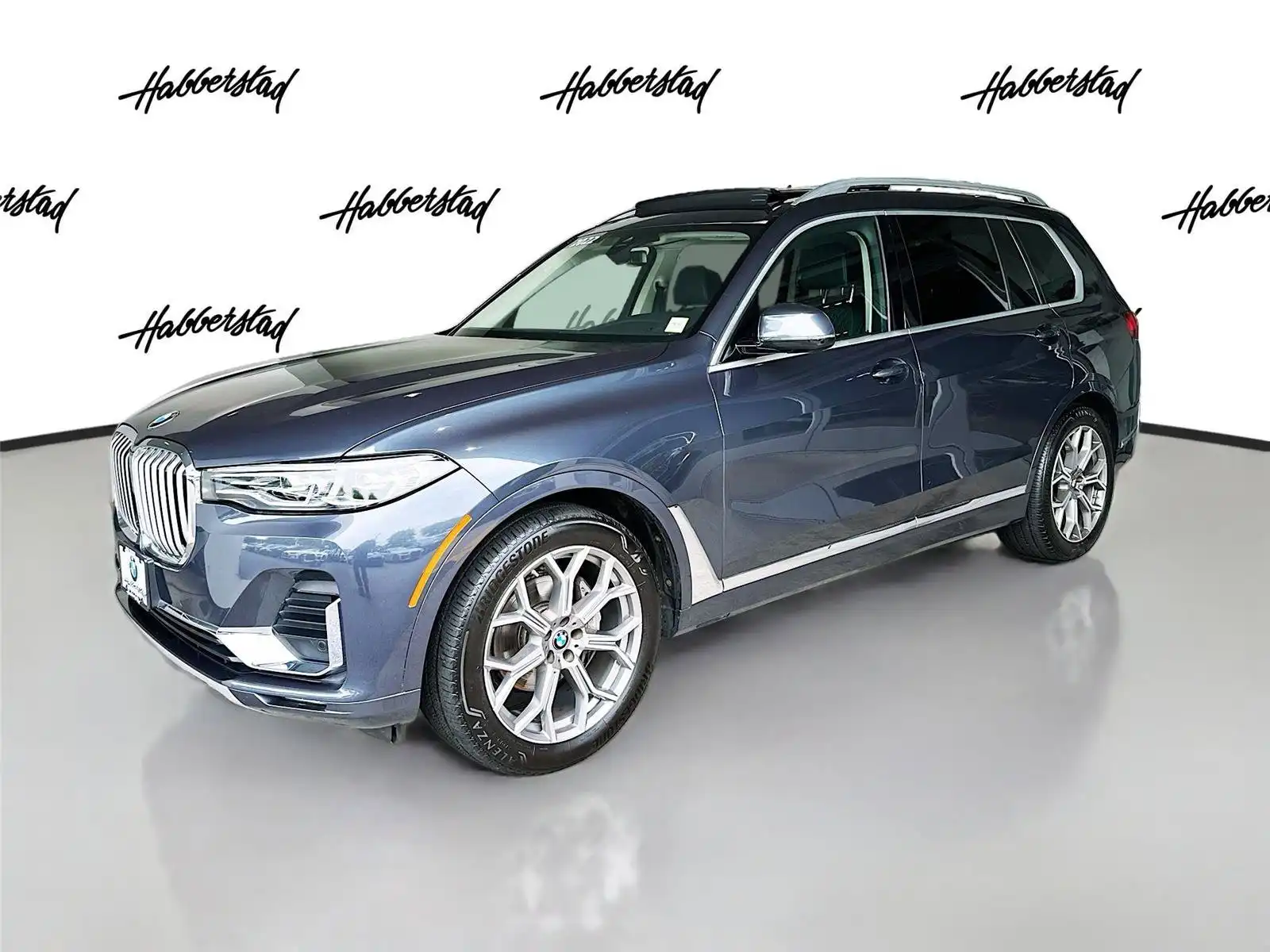 2022 BMW X7 xDrive40i's photo