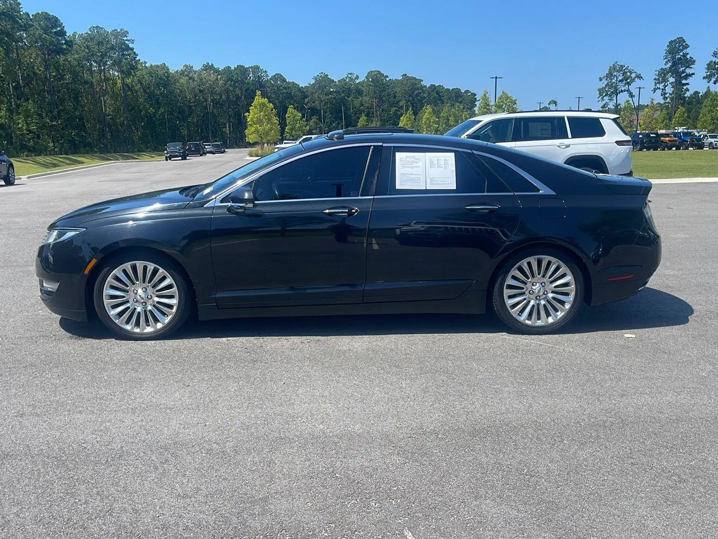 2013 Lincoln MKZ Front Wheel Drive photo 4