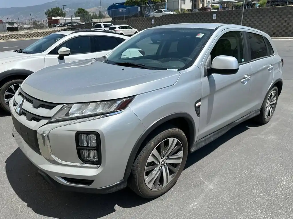 2020 Mitsubishi Outlander Sport 2.0 ES AWC CVT's photo
