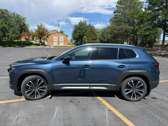 2025 Mazda CX-50 2.5 S Premium Plus photo 5