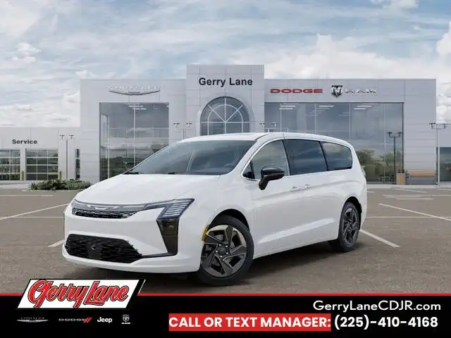 2027 Chrysler Pacifica Limited's photo