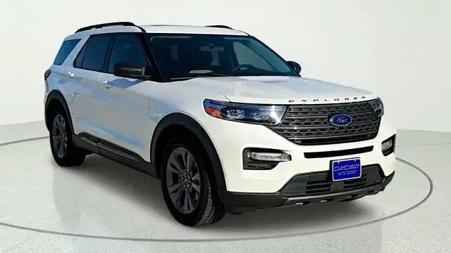 2021 Ford Explorer XLT RWD's photo
