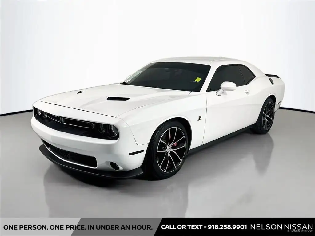 2018 Dodge Challenger Scat Pack's photo