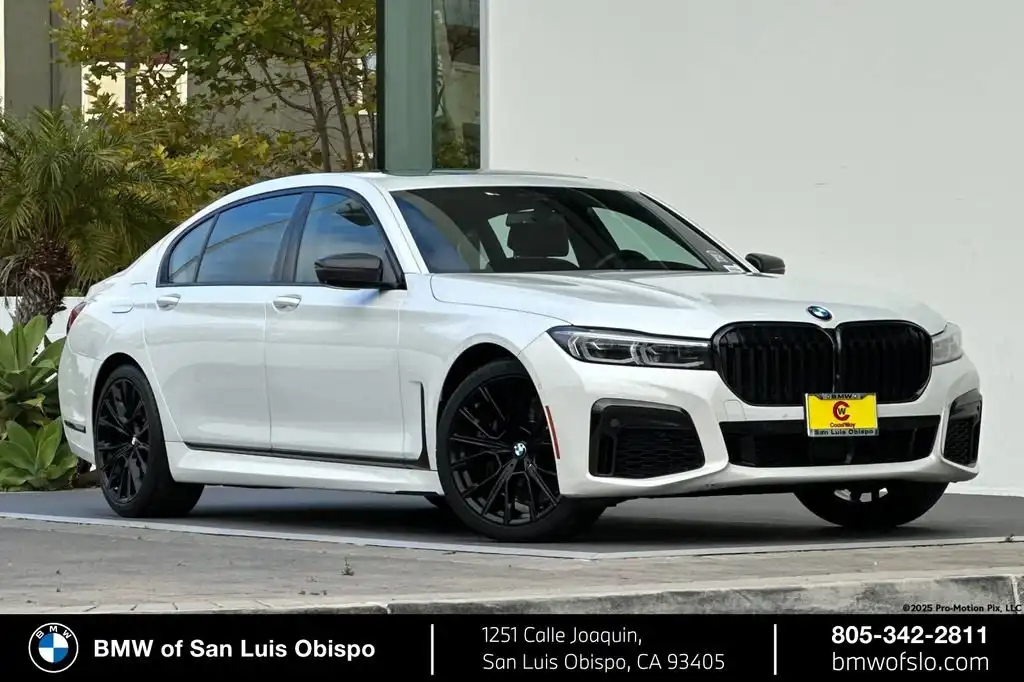 2022 BMW 7 Series 750i xDrive's photo
