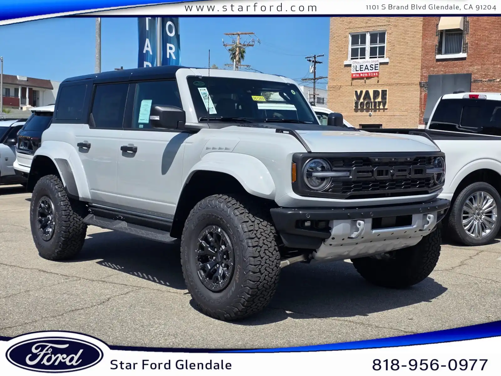 2026 Ford Bronco Raptor 4WD's photo
