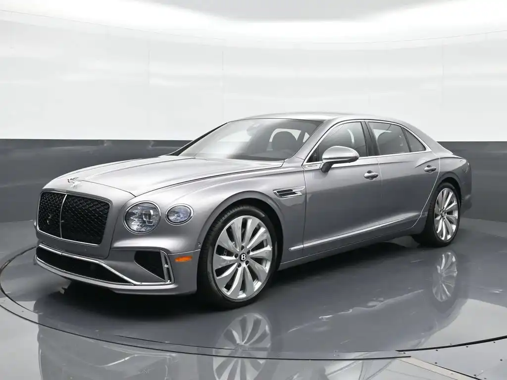 2026 Bentley Flying Spur V8's photo