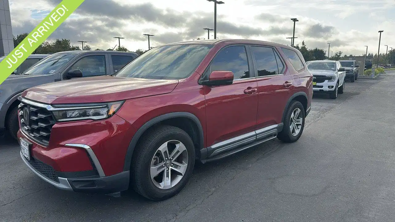 2023 Honda Pilot EX-L 2WD 8-Passenger's photo