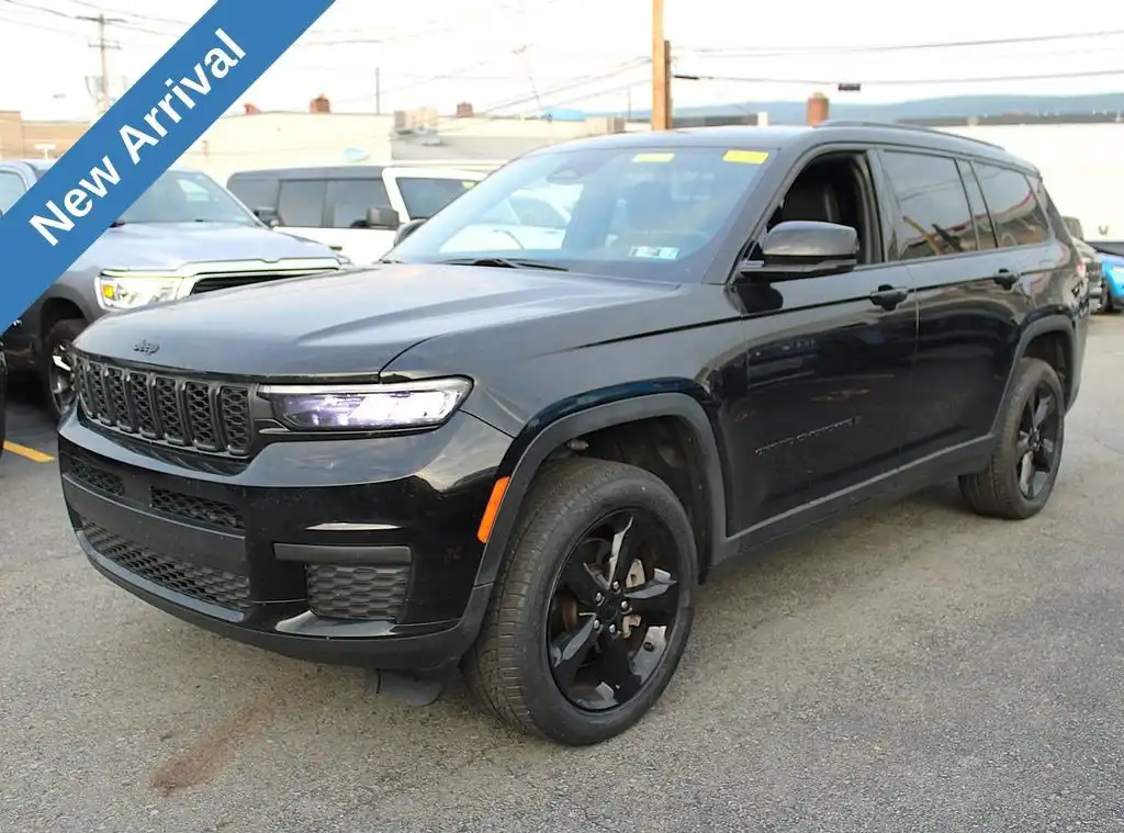 2023 Jeep Grand Cherokee L Altitude 4WD's photo