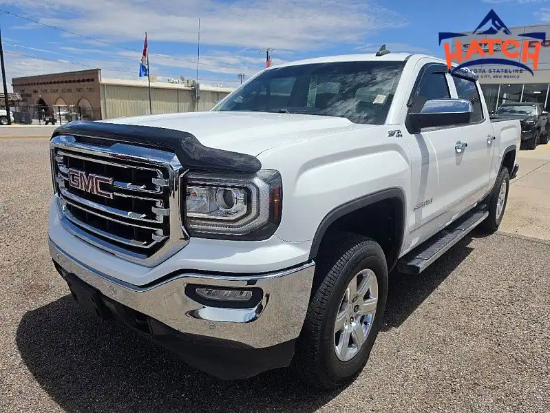 2018 GMC Sierra 4WD Crew Cab Short Box SLT's photo