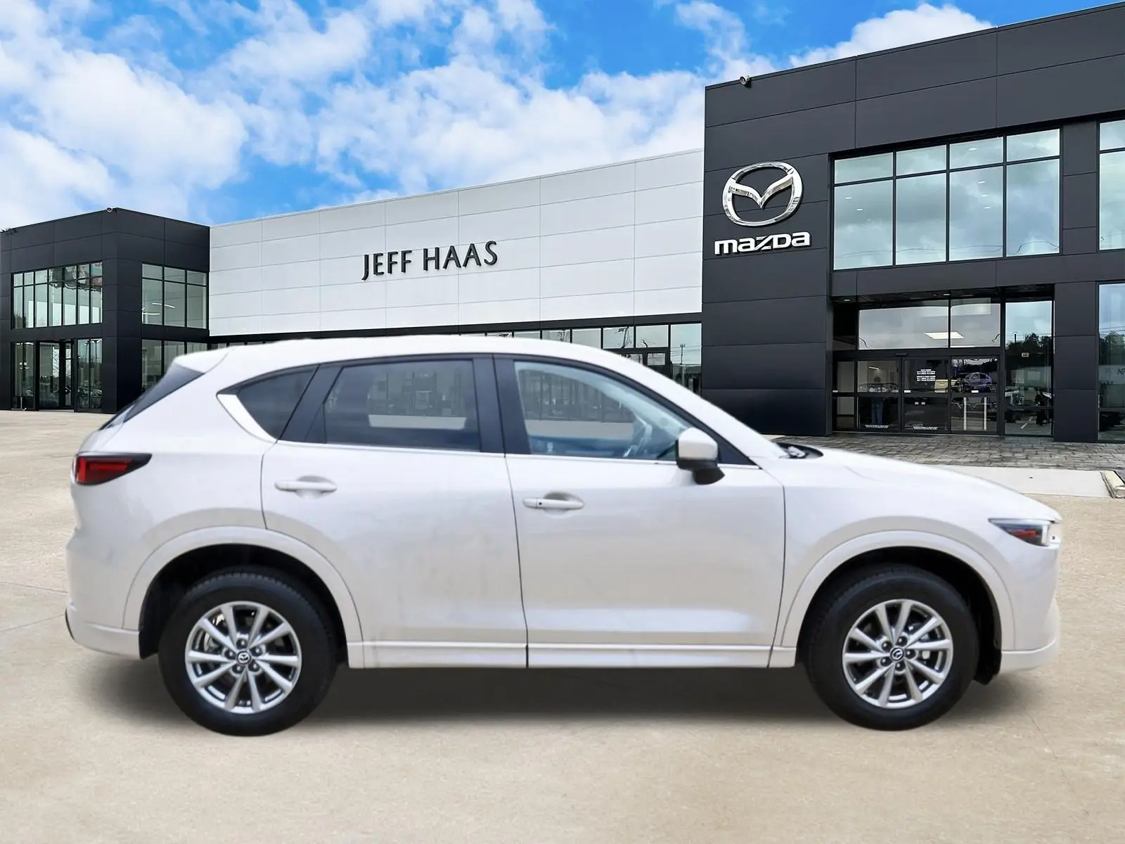2025 Mazda CX-5 S Select Package Auto AWD photo 5