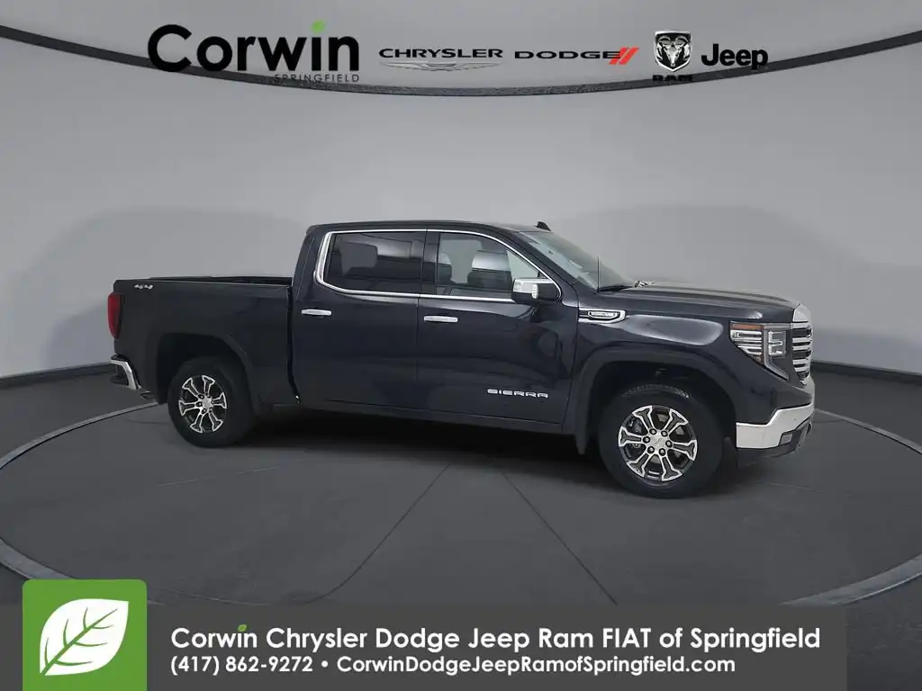 2025 GMC Sierra 4WD Crew Cab Short Box SLT's photo