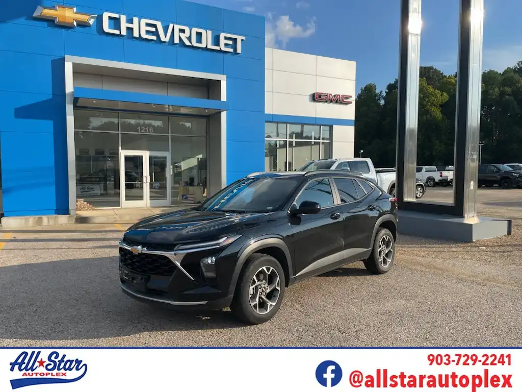 2025 Chevrolet Trax LT's photo