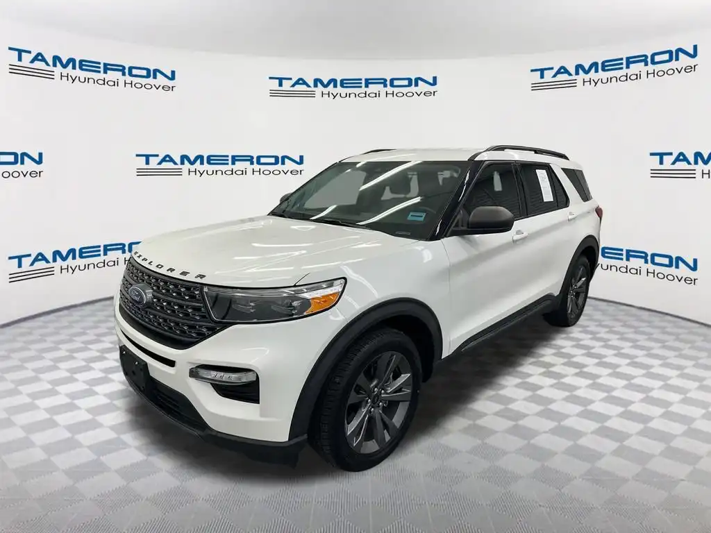 2021 Ford Explorer XLT RWD's photo