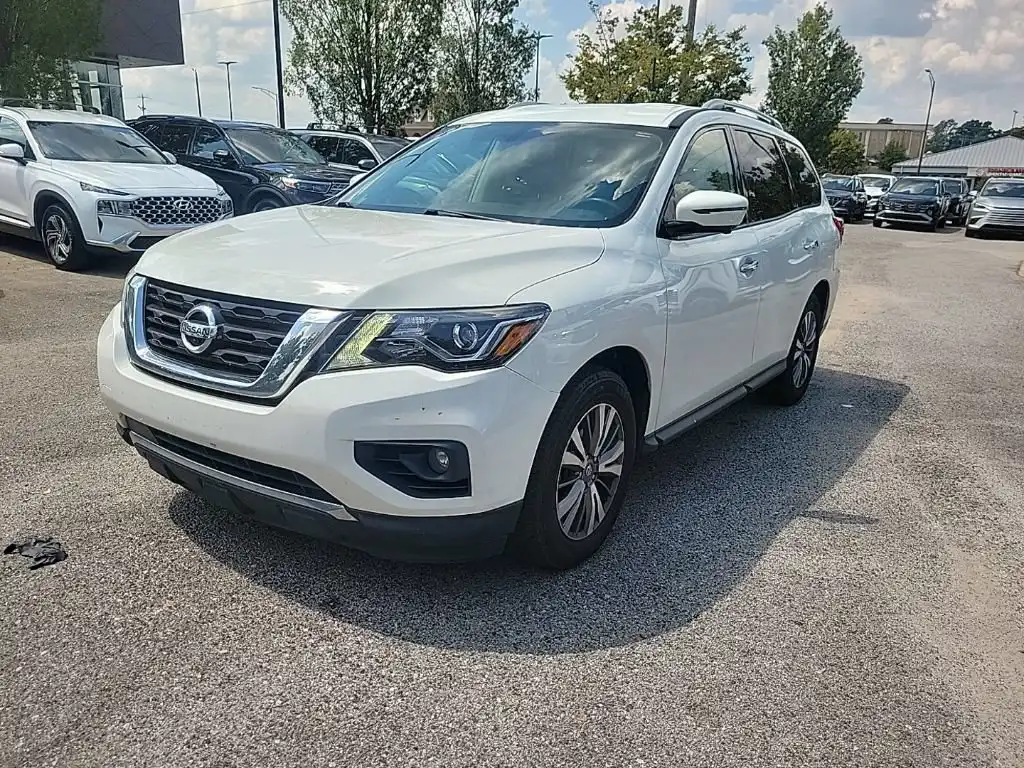 2020 Nissan Pathfinder SL FWD's photo