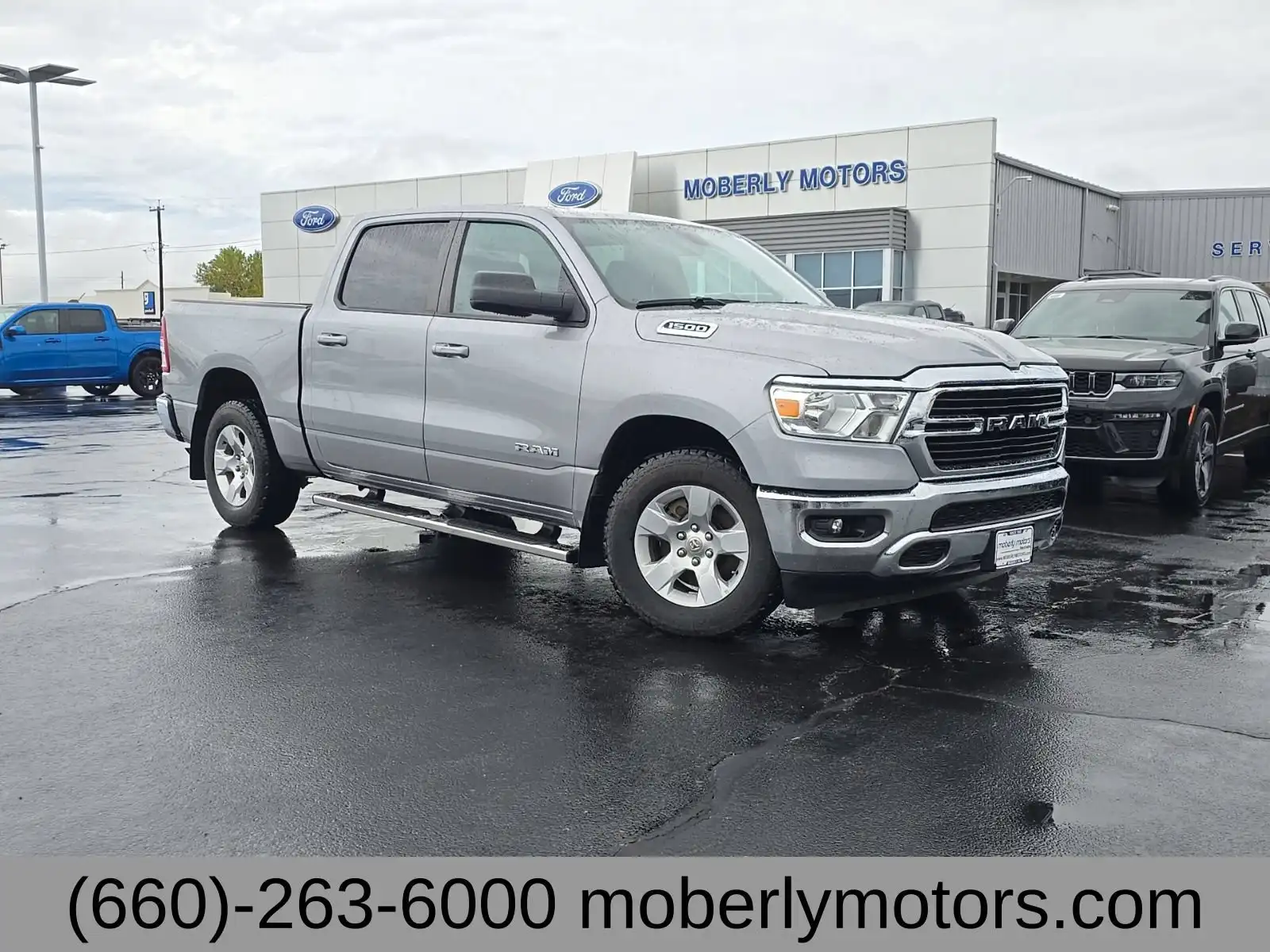 2021 RAM 1500 Big Horn/Lone Star 4WD Crew Cab 5'7's photo