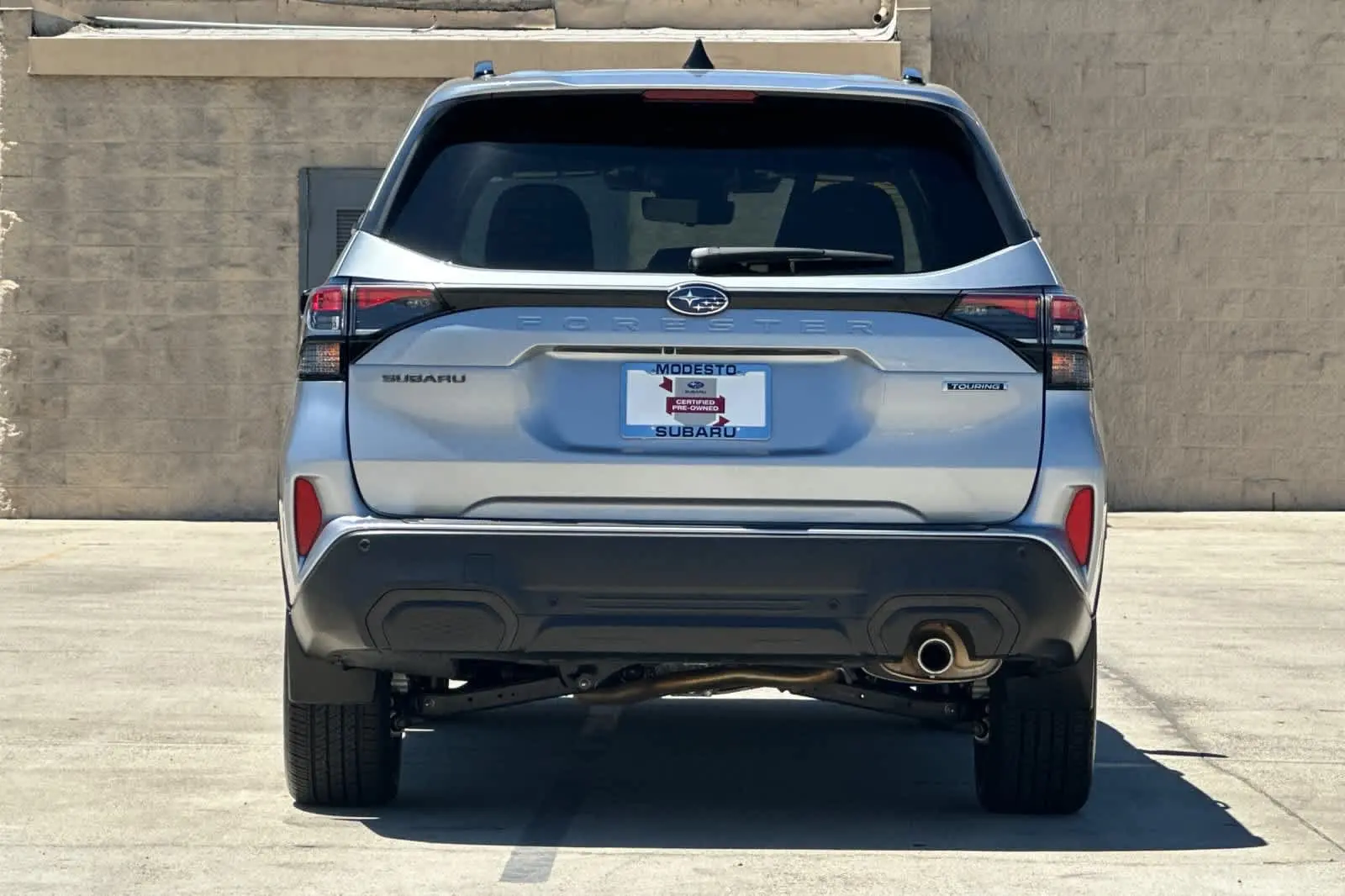 2025 Subaru Forester Touring photo 4
