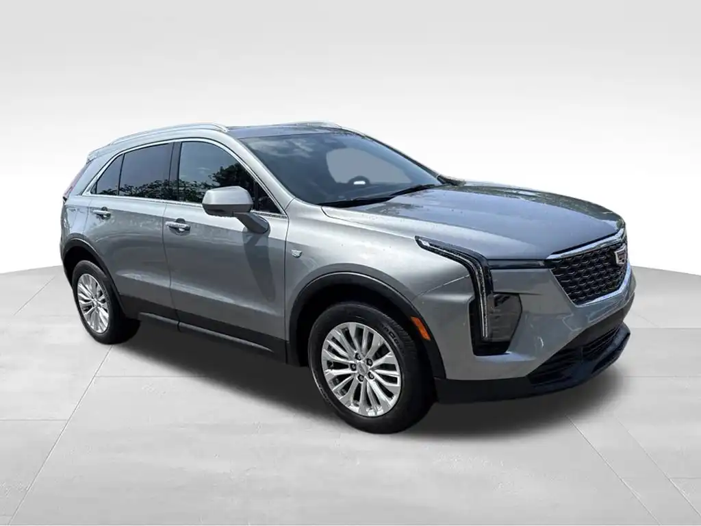 2024 Cadillac XT4 Luxury's photo